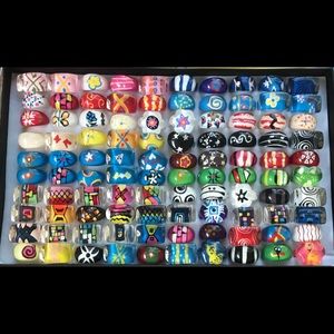 100 Vintage MOD Art Lucite Rings with Display